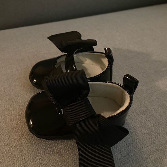 Infant/Newborn Mary Janes - Picture 2 of 4